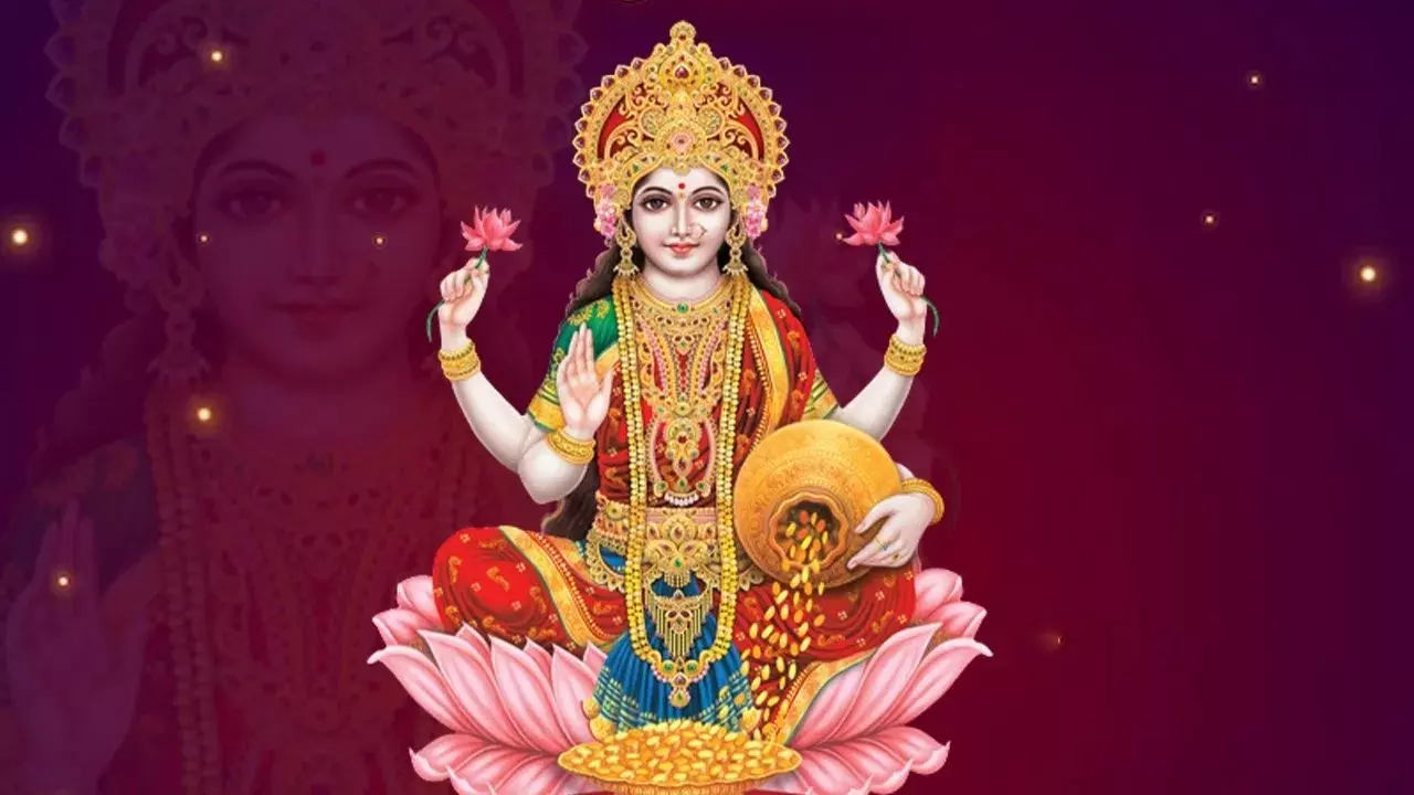 मां लक्ष्मी को प्रसन्न करने के 4 खास उपाय, सुबह उठते ही करें ये काम, धन से भर जाएगी तिजोरी!