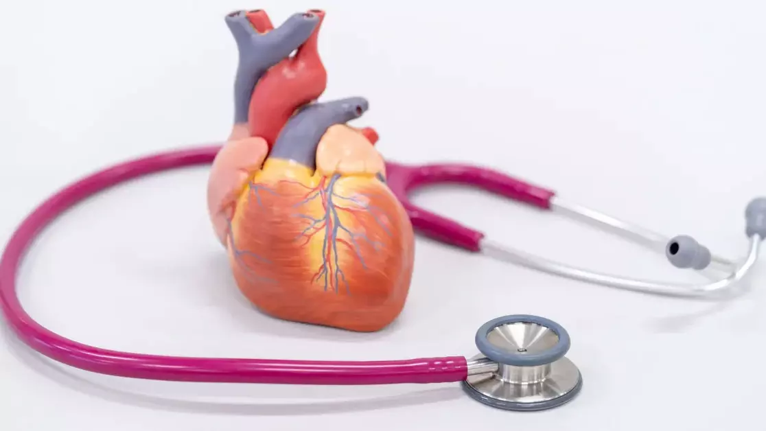 सिर्फ 3 मिनट की वॉक भी सेहत में कर सकती है सुधार, जानें चलने के फायदे