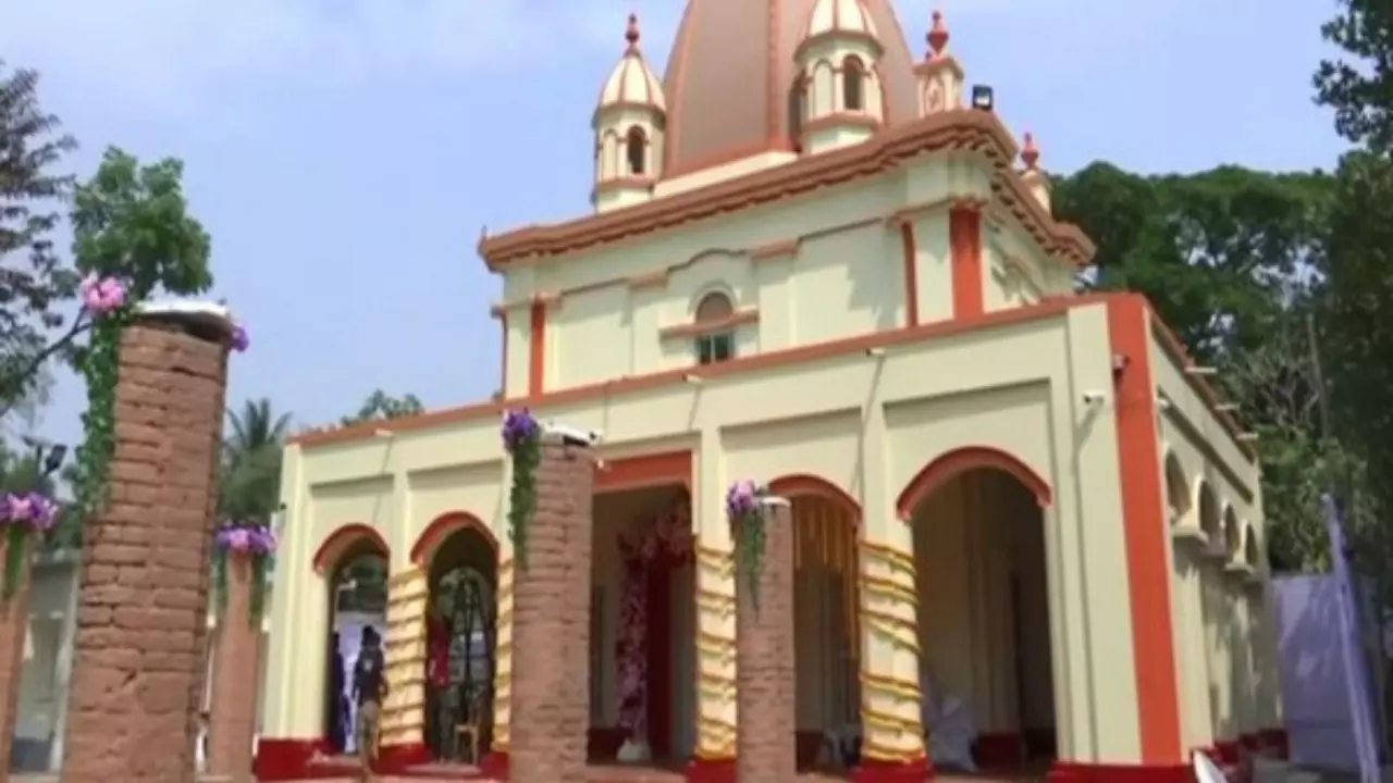 बांग्लादेश में मंदिर से चोरी हुआ काली मां का मुकुट, PM मोदी ने किया था भेंट
