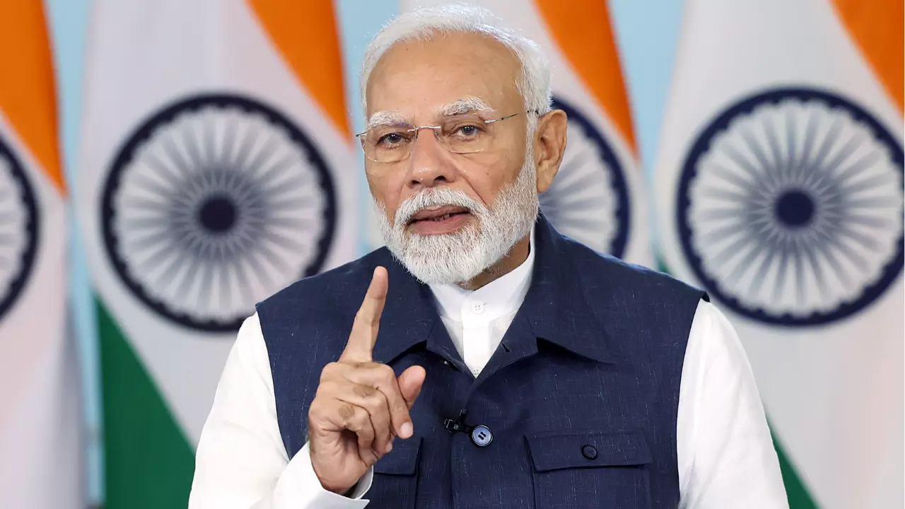 सुन लो सरकारी बाबू, कामचोरी की तो जाएगी नौकरी..., पीएम मोदी का मंत्रियों और सचिवों को सख्त आदेश