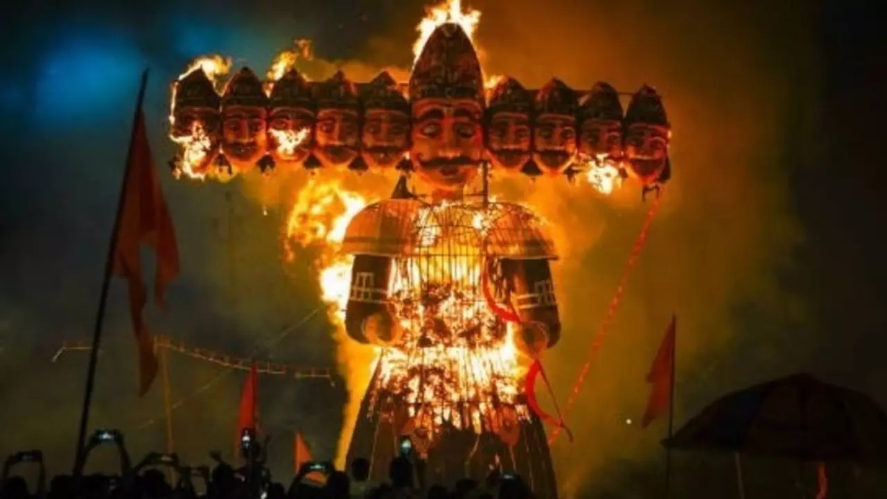 Dussehra 2024:  दशहरे के दिन करें ये खास उपाय, आर्थिक और व्यवसायिक क्षेत्र में मिलेगा लाभ!