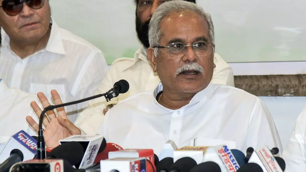 महादेव ऐप पर छिड़ी सियासत, कांग्रेस बोली- केवल दूसरों से पैसे वसूलने और आरोप लगाने का काम करते हैं