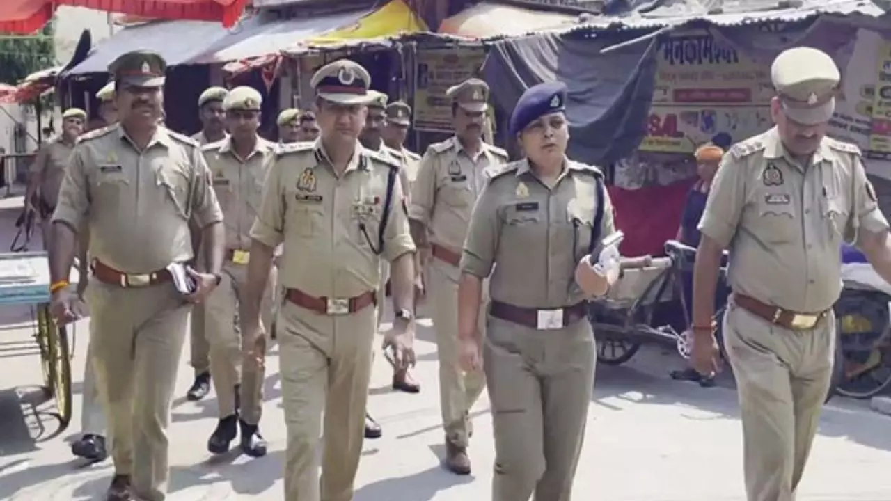 UP: हाथ बांधे, डंडे से मारा...., मन नहीं भरा तो कर दी सारी हदें पार, बकरा चोरी के आरोपियों को दी तालिबानी सजा