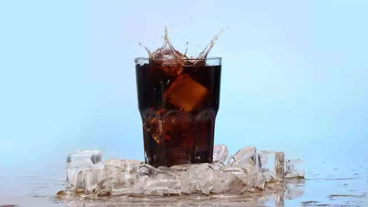 स्वास्थ्य के लिए कितना सही है डाइट सोडा, जानिए सच