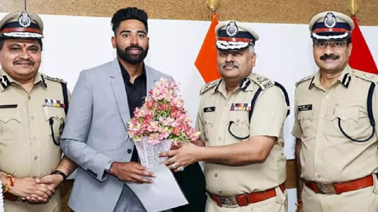 मोहम्मद सिराज बने तेलंगाना के DSP, भारत बनाम न्यूजीलैंड सीरीज से पहले मिला 600 वर्ग गज का प्लॉट