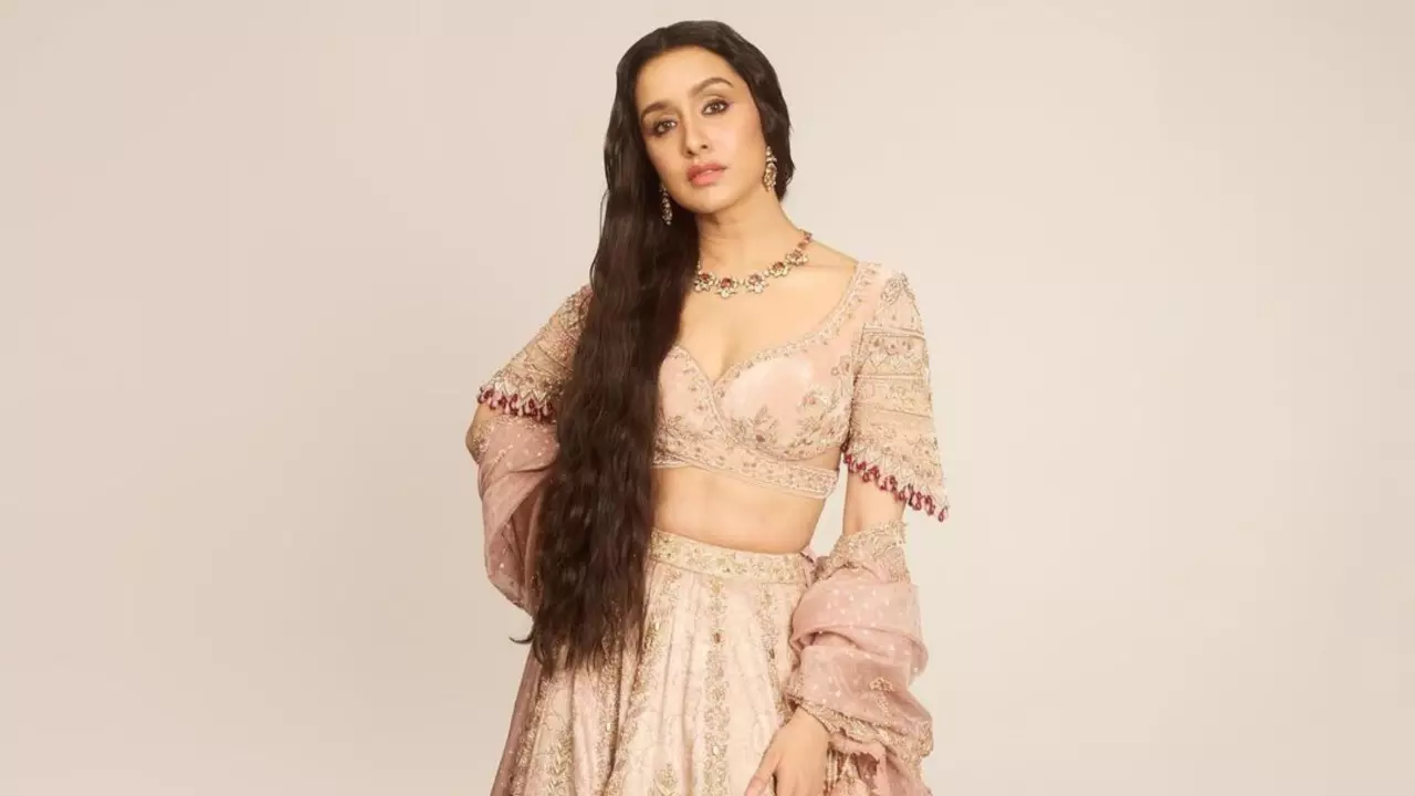 Shraddha Kapoor ने अपने रिलेशनशिप को किया कन्फर्म, कहा- साथ समय बिताना अच्छा लगता है