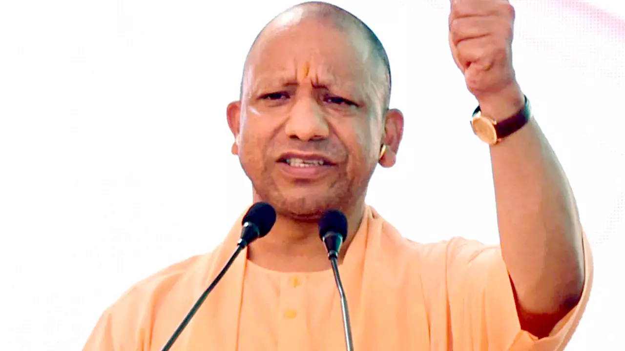 खाने में थूका तो जाना पड़ेगा जेल! योगी सरकार लेकर आएगी कानून