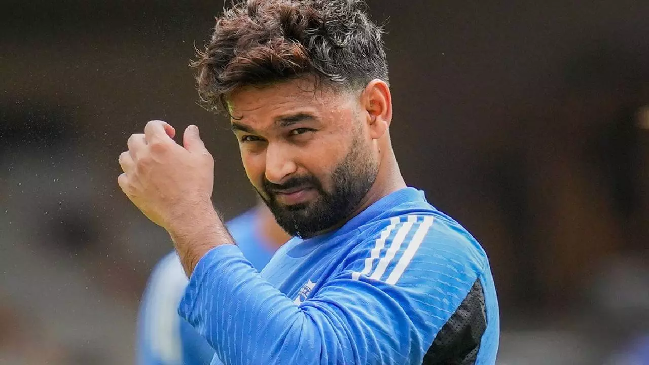 Rishabh Pant से दिल्ली कैपिटल्स छीन सकती है कप्तानी, ये खिलाड़ी करेगा टीम को लीड