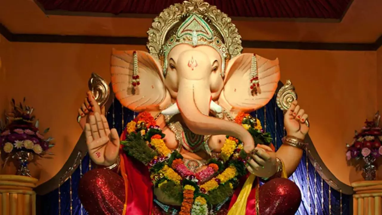 Vakratunda Sankashti Chaturthi: जानिए कब है व्रत, सही तिथि, शुभ मुहूर्त और आसान पूजा विधि