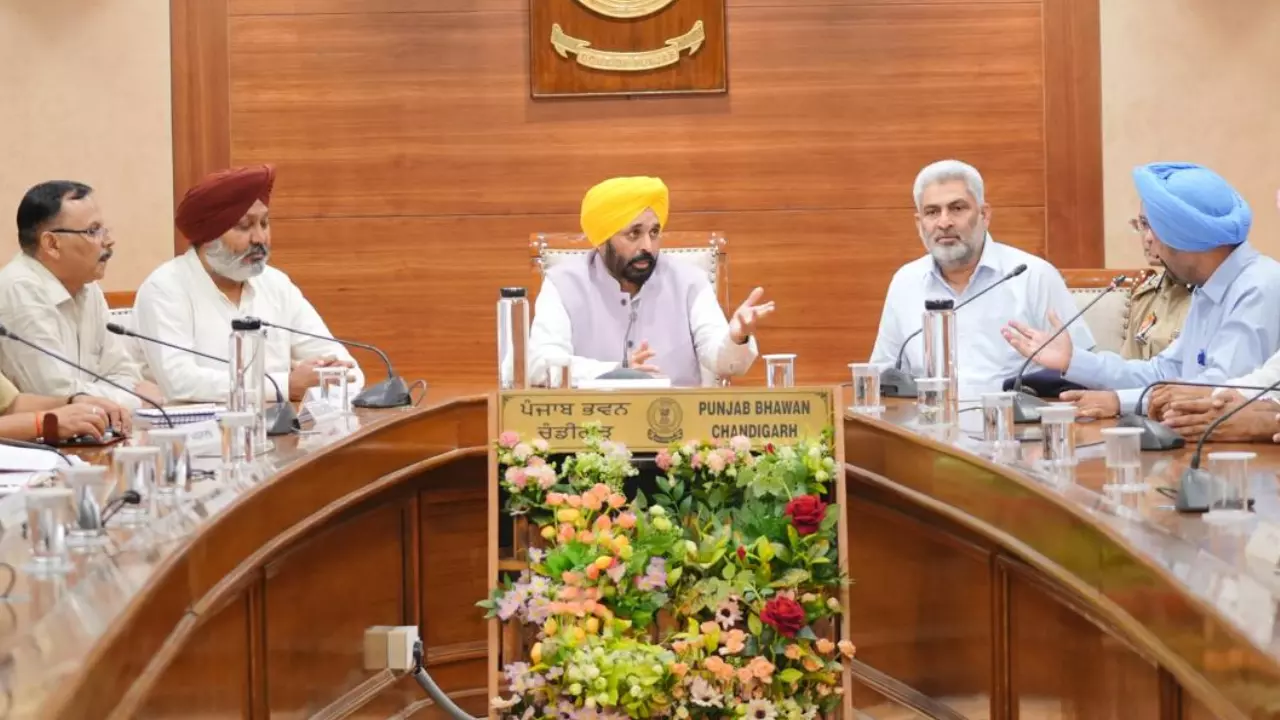 किसानों की मदद के लिए मान सरकार का प्लान-B, धान की कुटाई मामले में की बैठक