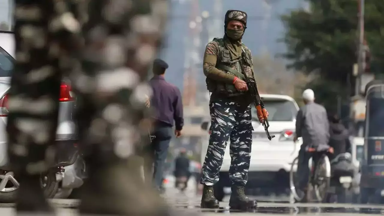 दिल्ली स्कूल में धमाके के बाद हर एंगल खंगाल रही जांच एजेंसियां, खोजा जा रहा आतंकी कनेक्शन; पढ़ें अब तक के Updates