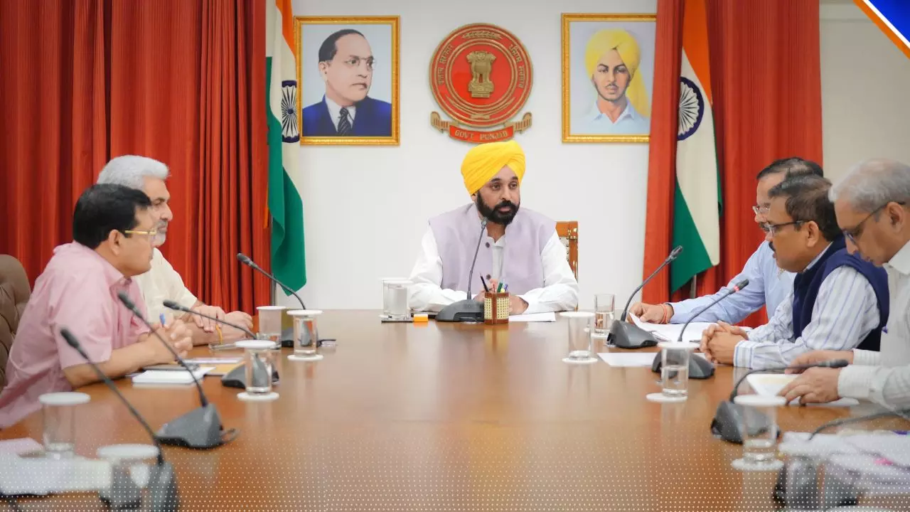 CM मान ने मंडियों से धान की लिफ्टिंग जल्द करने के दिए आदेश, कहा- बाधा डालने वालों को नहीं बख्शा जाएगा