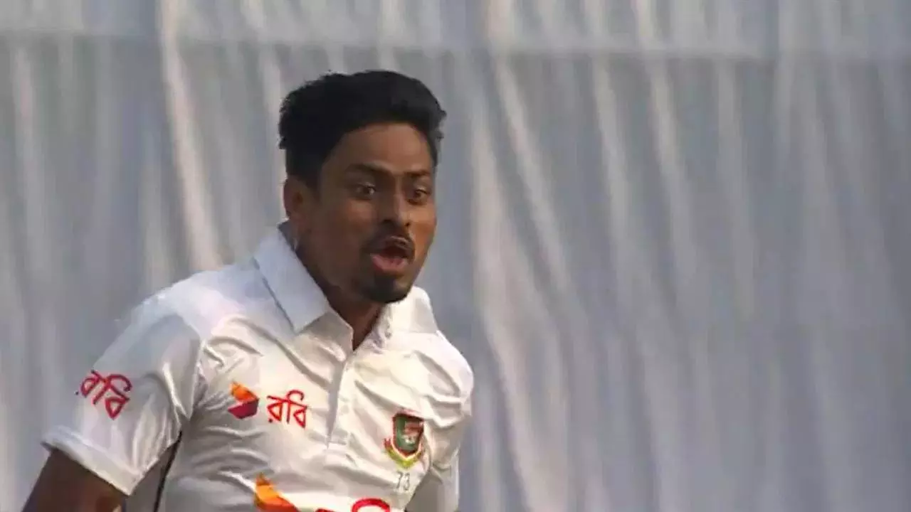 विराट कोहली से भिड़ने वाले गेंदबाज ने साउथ अफ्रीका पर ढाया कहर, आधी टीम को अकेले भेज दिया पवेलियन