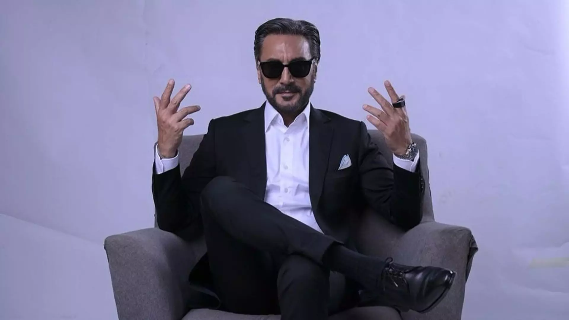 पाकिस्तानी एक्टर Adnan Siddiqui ने अखियां दे कोल की आलोचना करते हुए सॉन्ग को बताया घटिया पाकिस्तानी एक्टर Adnan Siddiqui ने अखियां दे कोल की आलोचना करते हुए सॉन्ग को बताया घटिया