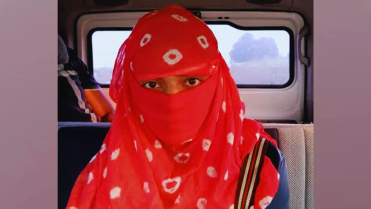 Burger King shooting: दिल्ली पुलिस की बड़ी सफलता! पकड़ी गई लेडी डॉन अन्नू धनखड़, जानिए क्या था पूरा मामला?