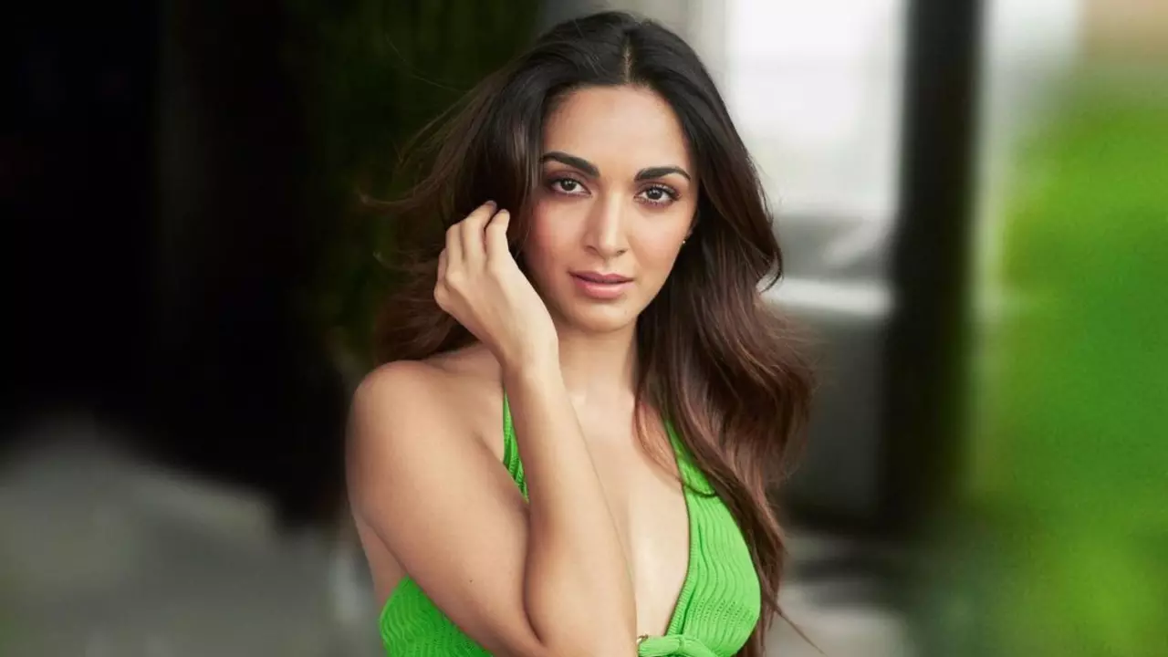 Dinesh Vijan के नए प्रोजेक्ट में नजर आ सकती हैं Kiara Advani? ऑफिस के बाहर स्पॉट हुई एक्ट्रेस
