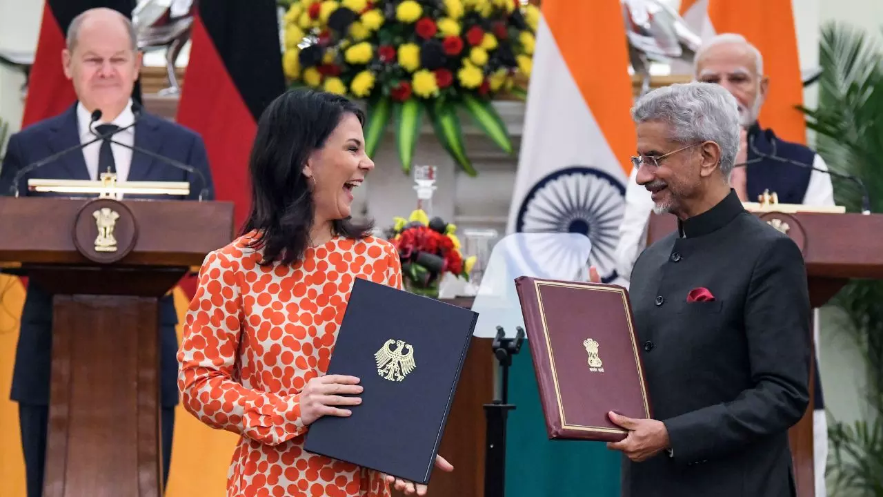 जर्मनी को क्यों है भारतीय कामगारों की जरूरत? अनुभवी लोगों की कर रहा मांग जर्मनी को क्यों है भारतीय कामगारों की जरूरत? अनुभवी लोगों की कर रहा मांग