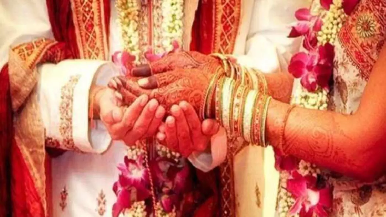 लव मैरिज में आ रही रुकावटें? अपनाएं ये खास उपाय, घरवाले खुशी-खुशी करेंगे विदाई
