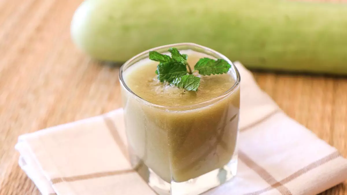 पेट की चर्बी कम करने में मदद करेंगे ये हरे जूस