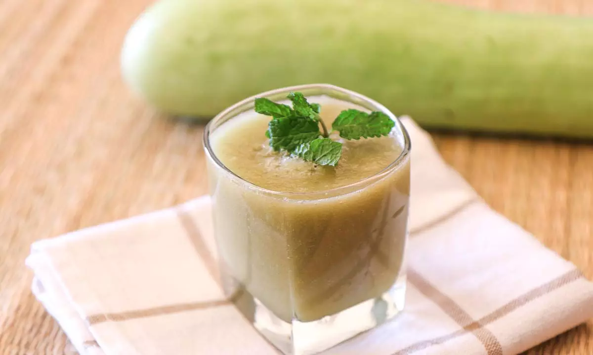 पेट की चर्बी कम करने में मदद करेंगे ये हरे जूस