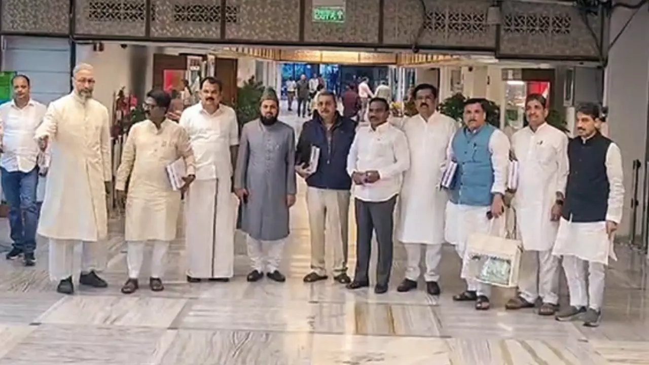 वक्‍फ को लेकर JPC की बैठक में फिर हंगामा, वॉकआउट कर गए विपक्षी नेता, जानिए किस बात से हैं नाराज