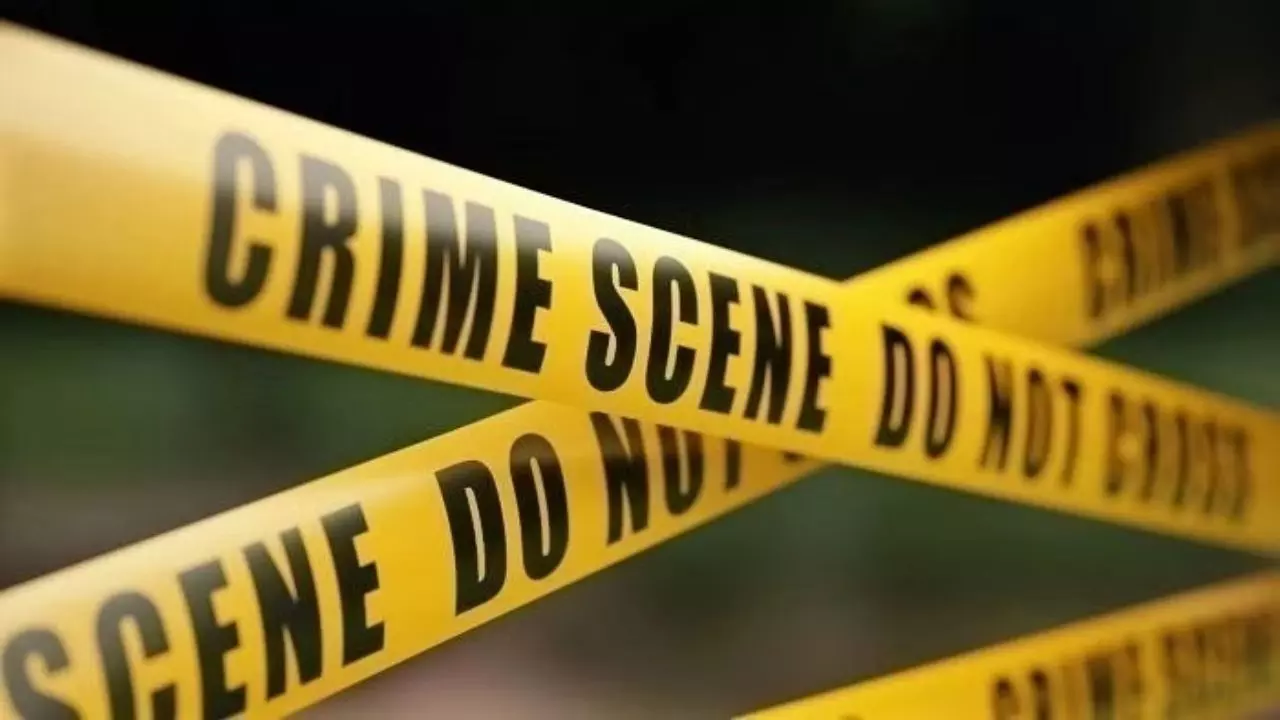 पति ने नहीं दिए 8 करोड़ रुपये तो पत्नी जला आई 800 किमी दूर लाश, पुलिस ने ऐसे खोले राज पति ने नहीं दिए 8 करोड़ रुपये तो पत्नी जला आई 800 किमी दूर लाश, पुलिस ने ऐसे खोले राज