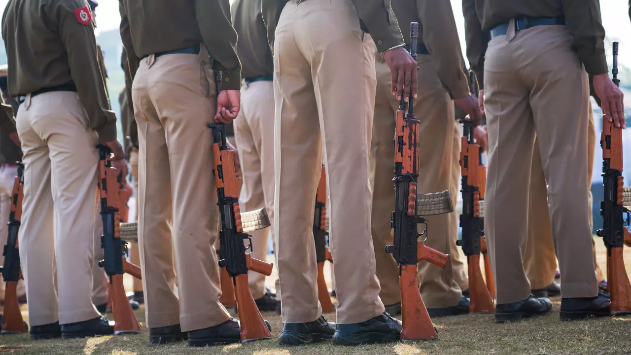 मधुबनी में स्‍कूल बस से 7 साल के बच्‍चे को किया किडनैप, 24 घंटे बाद भी पुलिस को नहीं मिला सुराग