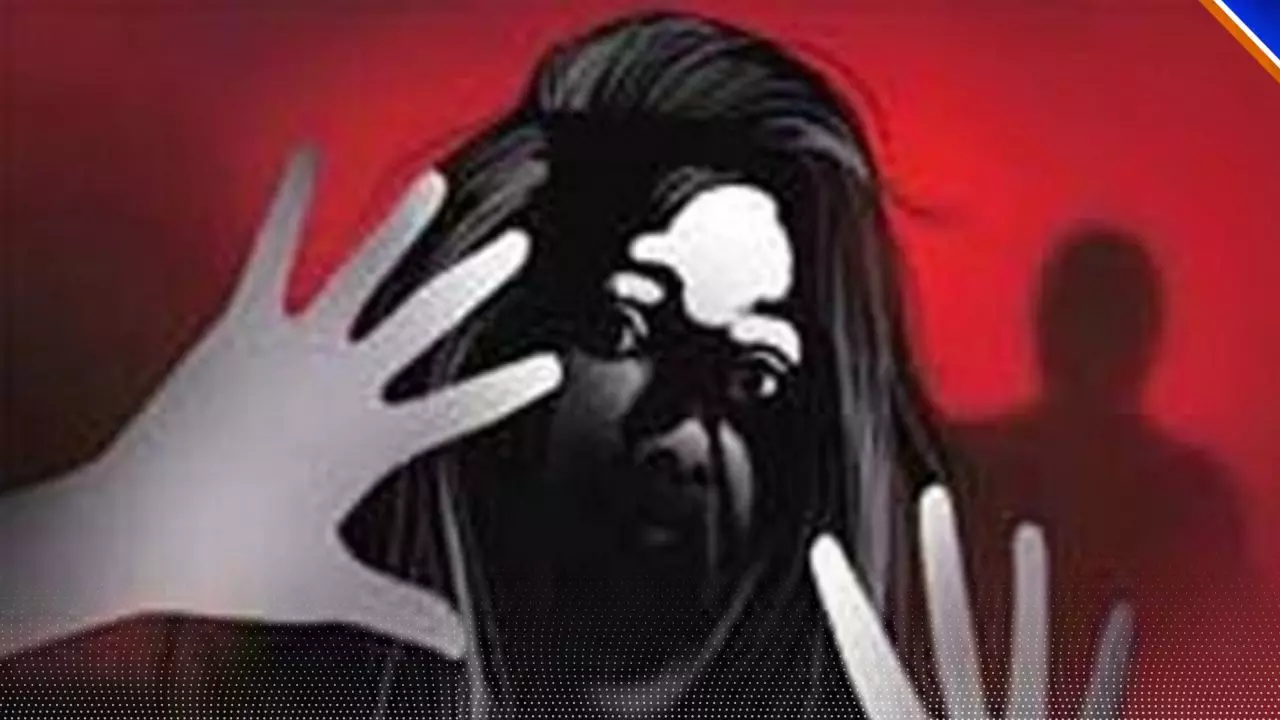 पैरोल पर छूटा बलात्कारी, अपनी ही 11 साल की बेटी और भतीजी के साथ किया रेप