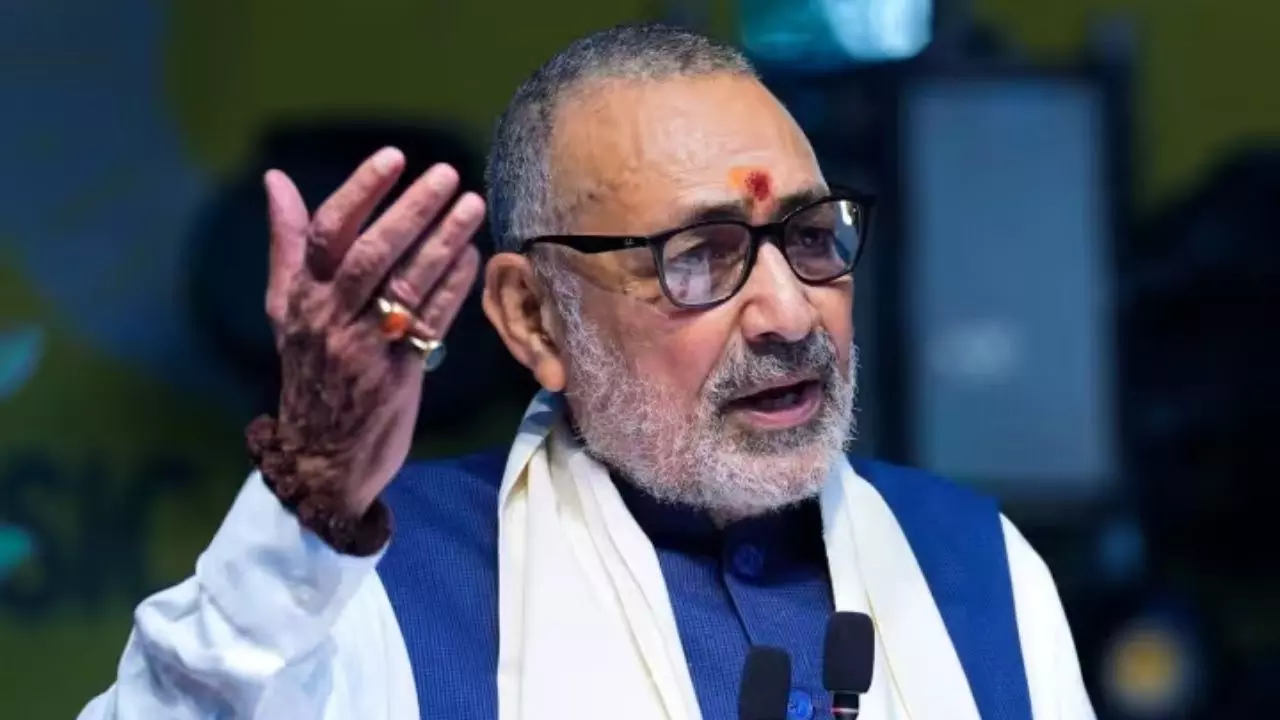 पप्पू यादव के बाद गिरिराज सिंह को मिली जान से मारने की धमकी, अमजद 1531 ने किया व्‍हाट्सऐप कॉल