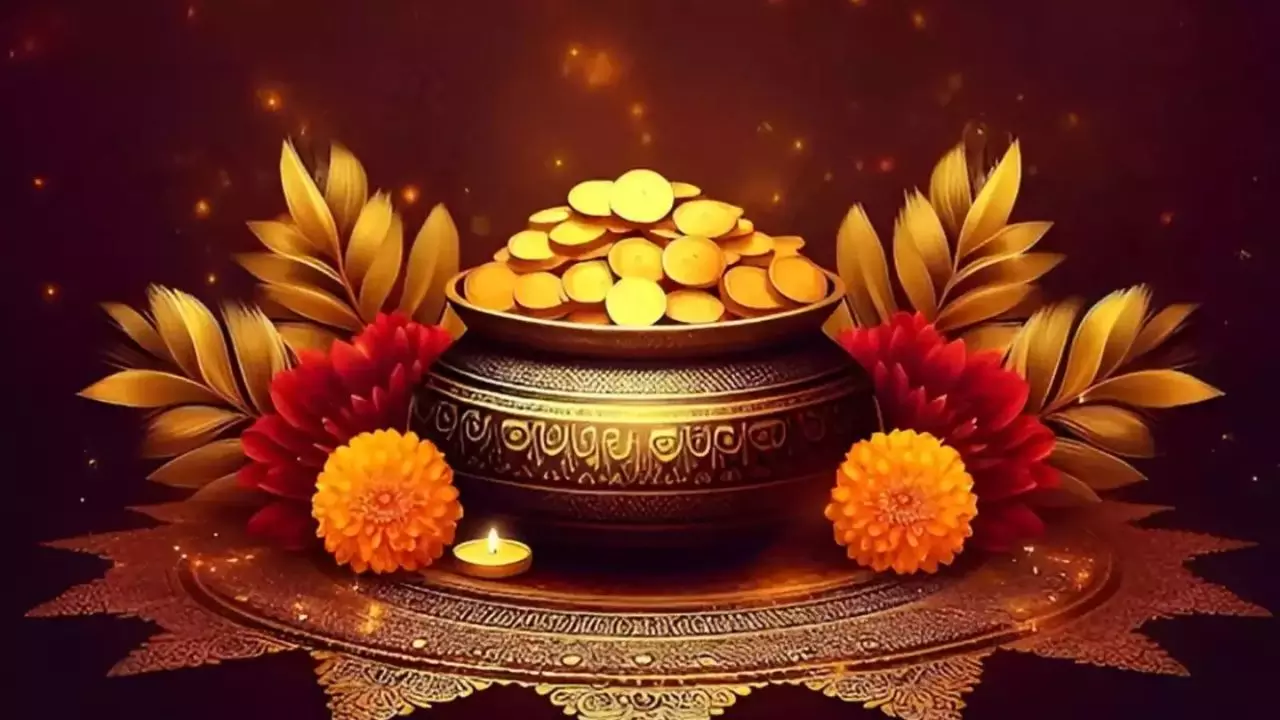 Dhanteras 2024: धनतेरस की रात इन 5 जगहों पर जलाएं दीपक, बनी रहेगी मां लक्ष्मी और कुबेर की कृपा