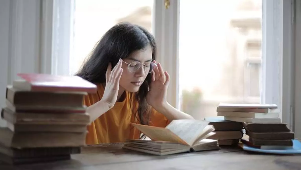 अपनी ही मेंटल हेल्थ बिगाड़ रहे हैं अगर हर रोज करते हैं ये काम