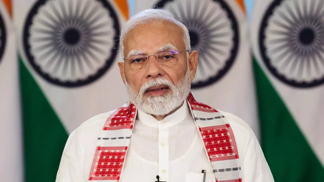 पीएम मोदी ने कांग्रेस अध्यक्ष पर बोला हमला, कहा- झूठे वादे करना आसान, निभाना असंभव