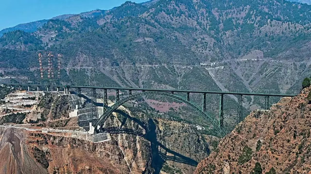 कश्‍मीर के चिनाब ब्रिज में क्‍यों है चीन की दिलचस्‍पी? पाकिस्‍तान के जरिए जुटा रहा जानकारी
