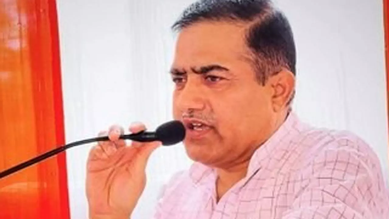 डायरी होगी ड्राइविंग लाइसेंस...पुलिस वाले की हिम्मत नहीं की पकड़े; BJP प्रत्याशी का बयान वायरल