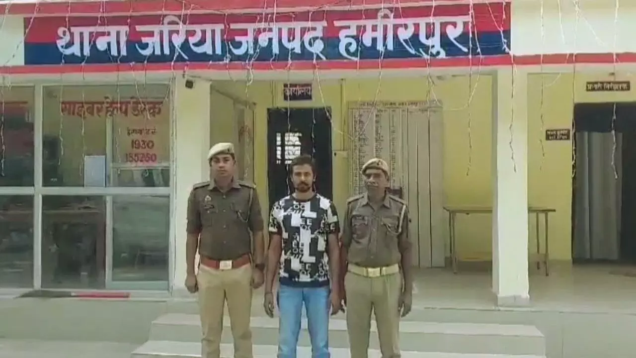 UP: भाजपा नेता की दबंगई, दो युवक को निर्वस्त्र कर पीटा, सपा ने सरकार को घेरा