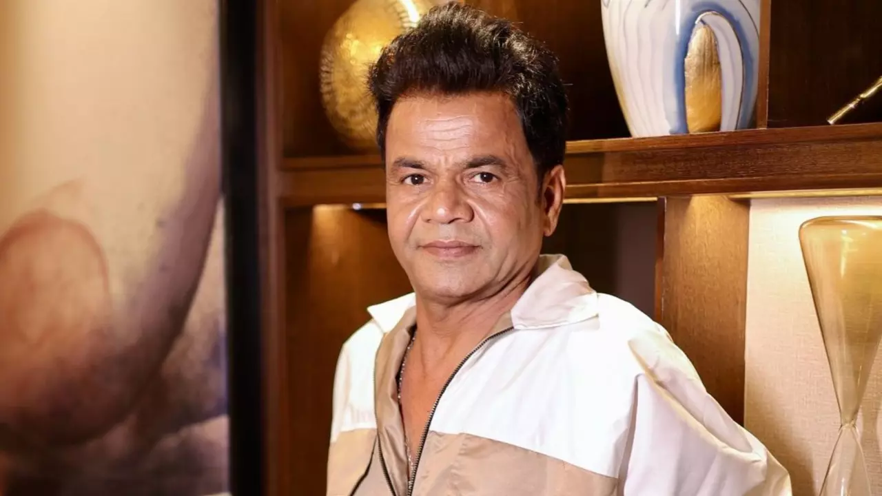 रिपोर्टर के सवाल पर भड़के कॉमेडियन एक्टर Rajpal Yadav, छीना एक्टर ने फोन