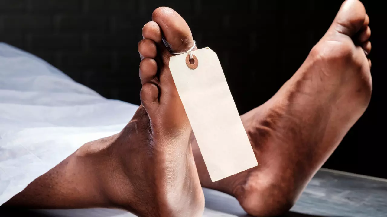 नाबालिग को बहलाकर ले गया मुंबई, गलत काम करते समय हार्ट अटैक से हुई मौत