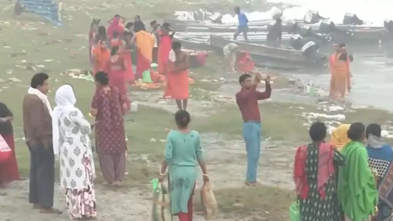 मातम में बदली खुशियां! बिहार में छठ घाट की सफाई करने गए 5 लोगों की डूबने से हुई मौत
