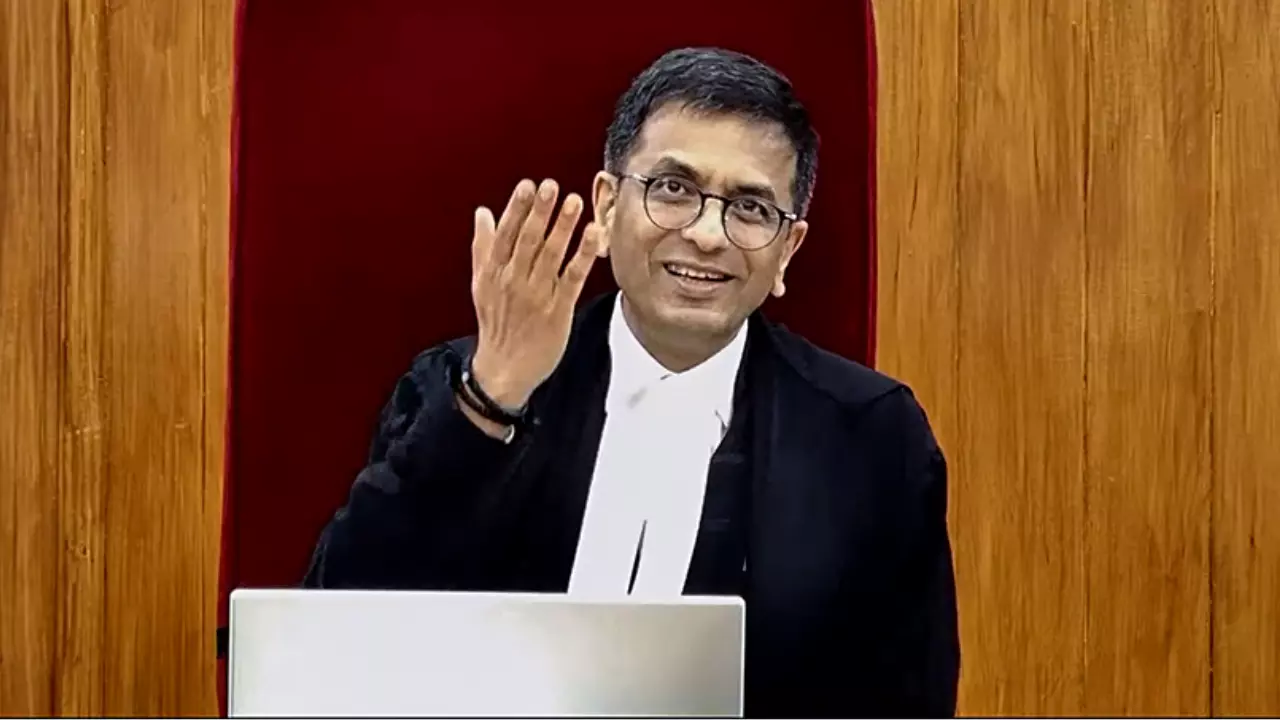 ड्राइवर, असिस्टेंट और ना जाने क्या-क्या, देखिए रिटायरमेंट के बाद चीफ जस्टिस को मिलने वाली सुविधाओं की लिस्ट