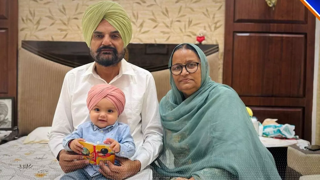 सिद्धू मूसेवाला के छोटे भाई शुभदीप के अन्नप्राशन का वीडियो हुआ वायरल, फैंस ने कहा- रब बुरी नजर से बचाए