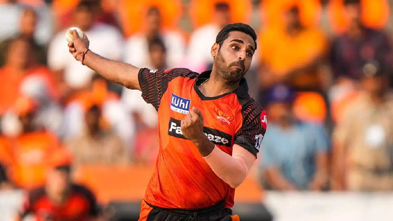 IPL 2025: ये टीमें मेगा ऑक्शन में भुवनेश्वर कुमार पर लगा सकती है दांव, भूवी पर होगी पैसों की बारिश