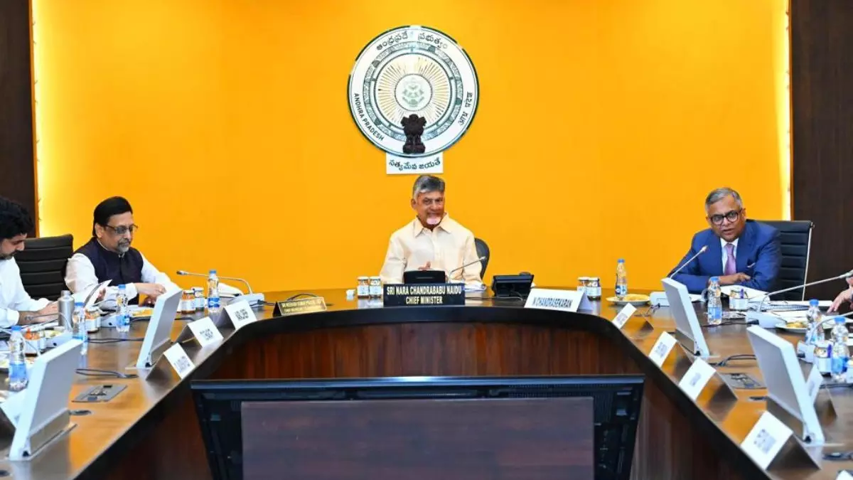 आंध्र प्रदेश में बनेंगे IT डेवलोपमेंट सेंटर व 20 नए होटल, टाटा ग्रुप 10,000 लोगों को देगी रोजगार