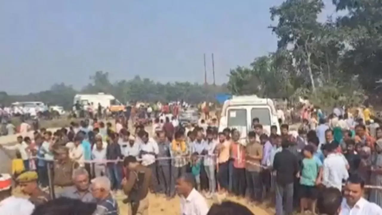 उत्तर प्रदेशः मिट्टी का ढेर गिर जाने से हुई 4 महिलाओं की मौत, कई घायल; CM योगी ने दिए तुरंत कार्रवाई के निर्देश