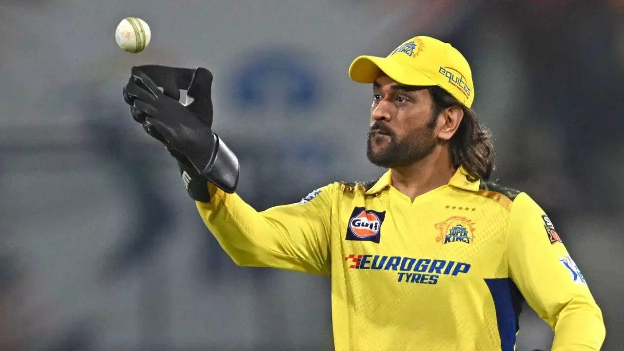 MS धोनी को हाई कोर्ट ने भेजा नोटिस, आखिर क्या है पूरा विवाद, समझिए