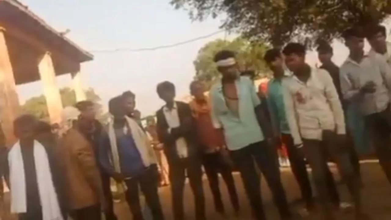 MP: बंदूक की नोंक पर आदिवासी वोटरों को नहीं करने दिया जा रहा वोट, जीतू पटवारी ने लगाया BJP पर आरोप