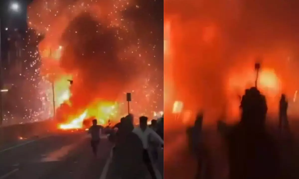 महाराष्ट्र में गर्भवती को ले जा रही थी एंबुलेंस, अचानक लगी आग और उड़ गई गाड़ी, देखें धमाके का वीडियो