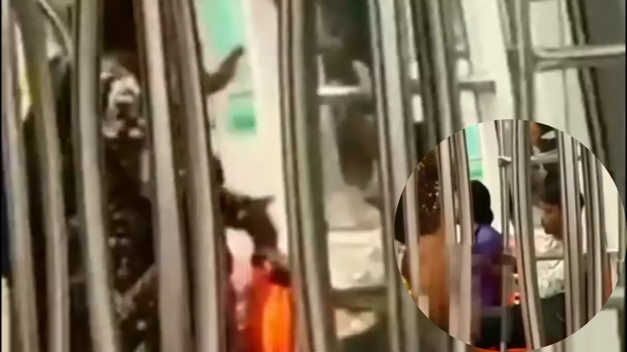 किन्नर ने युवक के साथ की बदतमीजी, मेट्रो कोच के अंदर कपड़े उतारकर दिखाई अश्लीलता, देखें VIDEO