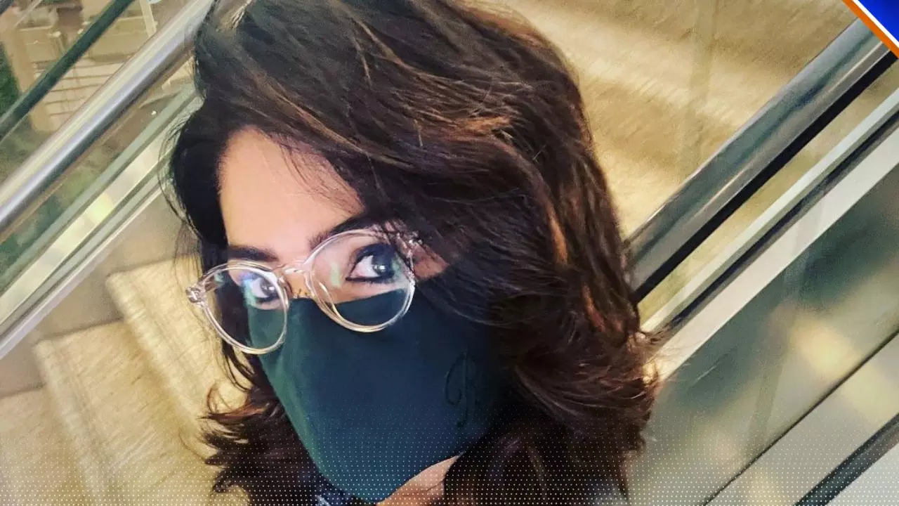ये एक्ट्रेस करती थी फर्श साफ, जानें कैसे दी माधुरी और करिश्मा को टक्कर? आज हैं बॉलीवुड की सुपरस्टार