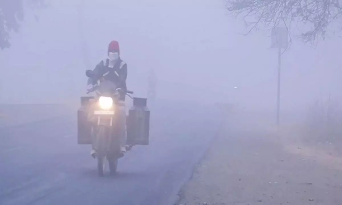दिल्ली में आज से GRAP-3, जहरीली बनी दिल्ली की हवा, कितना है AQI?