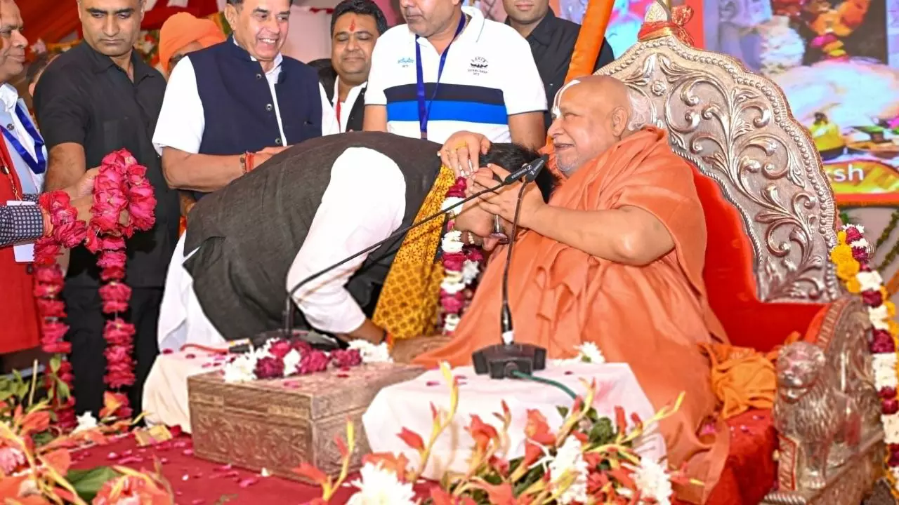 कैसे मिली भजनलाल शर्मा को राजस्थान के CM की कुर्सी, स्वामी रामभद्राचार्य ने खोला BJP का ये राज